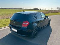 Gebraucht BMW 118 143 PS (105 kW) 2011 Schwarz Kleinwagen