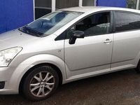 Gebraucht Toyota Verso 136 PS (100 kW) 2010 Silber Van / Kleinbus