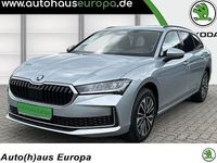 Neu Skoda Superb Selection 150 PS (110 kW) 2025 Silber Kombi