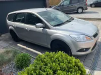 Gebraucht Ford Focus 109 PS (80 kW) 2010 Silber Kombi