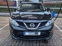 Gebraucht Nissan Qashqai N-Connecta 163 PS (119 kW) 2016 Schwarz SUV