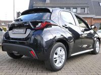 Neu Mazda 2 Center-Line 116 PS (85 kW) 2025 Schwarz (opera black metallic) Kleinwagen