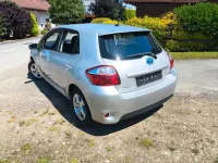 Gebraucht Toyota Auris Hybrid Life 136 PS (100 kW) 2012 Silber Limousine