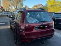 Gebraucht Subaru Forester 147 PS (108 kW) 2011 Rot SUV