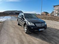 Gebraucht Mercedes ML320 224 PS (164 kW) 2008 Schwarz SUV