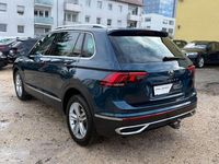 Gebraucht VW Tiguan Elegance 200 PS (147 kW) 2023 Nightshade blue metallic SUV