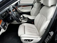 Gebraucht BMW 540 Luxury Line 320 PS (235 kW) 2018 Black sapphire metallic Limousine
