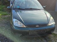 Second-hand Ford Focus 100 CP (73 kW) 2004 Verde Coupe