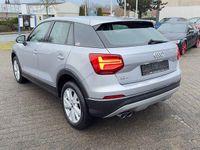 Gebraucht Audi Q2 Design 150 PS (110 kW) 2018 Silber SUV