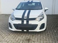 Second-hand Kia Rio 86 CP (63 kW) 2016 Alb Hatchback