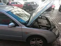 Gebraucht Ford Mondeo 125 PS (91 kW) 2002 Grau Limousine