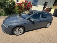 Gebraucht VW Golf VIII Style 150 PS (110 kW) 2023 Grau Limousine