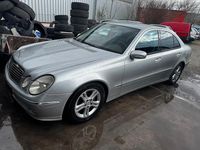 Gebraucht Mercedes E320 Avantgarde 204 PS (150 kW) 2004 Silber Limousine