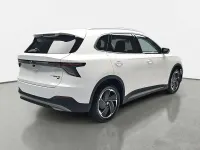 Neu MG MGS5 EV Luxury 169 kW (231 PS) 2026 Dover white SUV