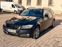 Gebraucht BMW 320 177 PS (130 kW) 2009 Schwarz Kombi