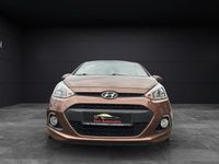 Gebraucht Hyundai i10 YES! 87 PS (63 kW) 2015 Braun Kleinwagen
