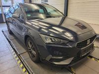 Gebraucht Seat Leon FR 150 PS (110 kW) 2023 Asphalt blau metallic (metallic) Limousine