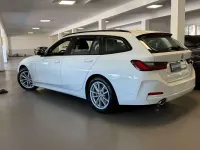 Gebraucht BMW 318 Shadowline 156 PS (114 kW) 2023 Alpinweiß Kombi