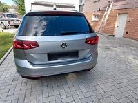 Gebraucht VW Passat 120 PS (88 kW) 2020 Silber Kombi