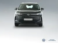 Gebraucht VW Tiguan Goal 131 PS (96 kW) 2025 Grau SUV
