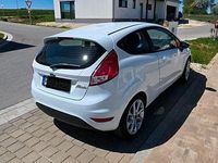 Używany Ford Fiesta 60 KM (44 kW) 2017 Biały Hatchback