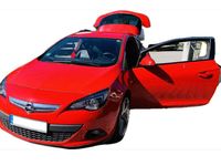 Gebraucht Opel Astra GTC 179 PS (131 kW) 2011 Rot Limousine