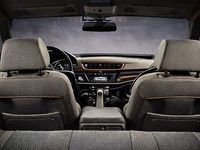 Gebraucht Mercedes 230 99 PS (72 kW) 1984 Silber Limousine