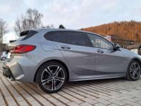 Gebraucht BMW 118 M Sport 150 PS (110 kW) 2023 Grau Kleinwagen