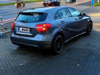 Gebraucht Mercedes A180 122 PS (89 kW) 2013 Grau Limousine