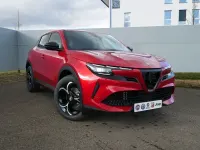 Neu Alfa Romeo Junior Edizione Speciale 145 PS (106 kW) 2026 Rot SUV