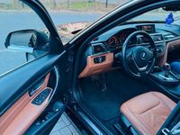 Gebraucht BMW 330 258 PS (189 kW) 2015 Schwarz Kombi