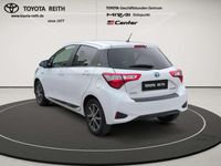 Gebraucht Toyota Yaris Hybrid Team 101 PS (74 kW) 2020 Schneeweiß Kleinwagen