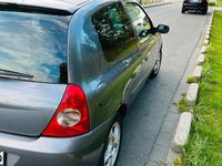 Gebraucht Renault Clio II 58 PS (42 kW) 2009 Grau Kleinwagen