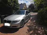Gebraucht BMW 318 143 PS (105 kW) 2011 Grau Kombi