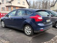 Gebraucht Ford Focus 101 PS (74 kW) 2012 Blau Limousine