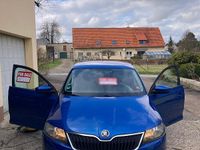 Gebraucht Skoda Rapid 105 PS (77 kW) 2014 Blau Kleinwagen