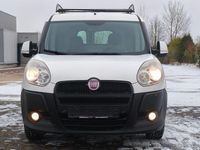Gebraucht Fiat Doblò 90 PS (66 kW) 2011 Colore esterno (weiß) Van / Kleinbus