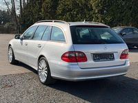 Gebraucht Mercedes E320 Avantgarde 224 PS (164 kW) 2006 Silber Kombi