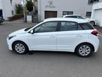 Gebraucht Hyundai i20 75 PS (55 kW) 2018 Weiß Limousine