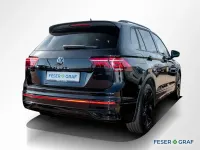 Gebraucht VW Tiguan R-line 150 PS (110 kW) 2023 Deep black perleffekt SUV