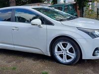 Gebraucht Toyota Avensis Edition 150 PS (110 kW) 2014 Weiß Kombi