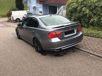 Gebraucht BMW 320 170 PS (125 kW) 2009 Grau Limousine