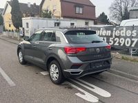 Gebraucht VW T-Roc Style 116 PS (85 kW) 2018 Grau SUV