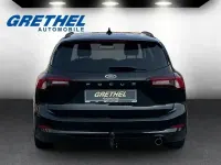 Gebraucht Ford Focus Cool & Connect 125 PS (91 kW) 2022 Schwarz Kombi