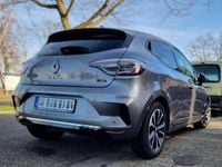 Gebraucht Renault Clio V Techno 94 PS (69 kW) 2023 Grau Limousine