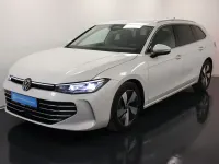 Second-hand VW Passat Elegance 150 CP (110 kW) 2025 Alb Break