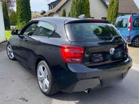 gebraucht BMW 116 i M-Paket/INKL 3 Jahre SERVICE/8x Bereift/TÜV