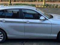 Gebraucht BMW 118 Advantage 136 PS (100 kW) 2017 Silber Kleinwagen