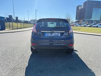 Gebraucht Ford Fiesta 80 PS (58 kW) 2014 Blau Kleinwagen