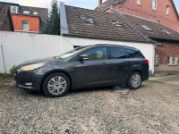 Gebraucht Ford Focus 125 PS (91 kW) 2017 Grau Kombi